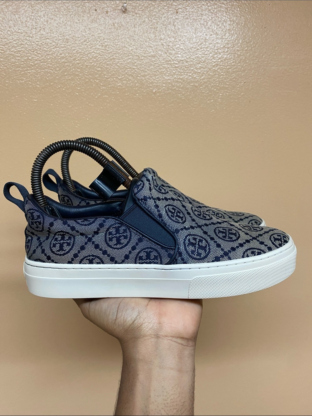 Tory Burch T Monogram Women’s Slip On Sneakers Size 6.5M 87321-448